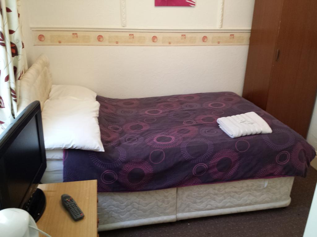 The Elmora Bed and Breakfast Μπλάκπουλ Δωμάτιο φωτογραφία